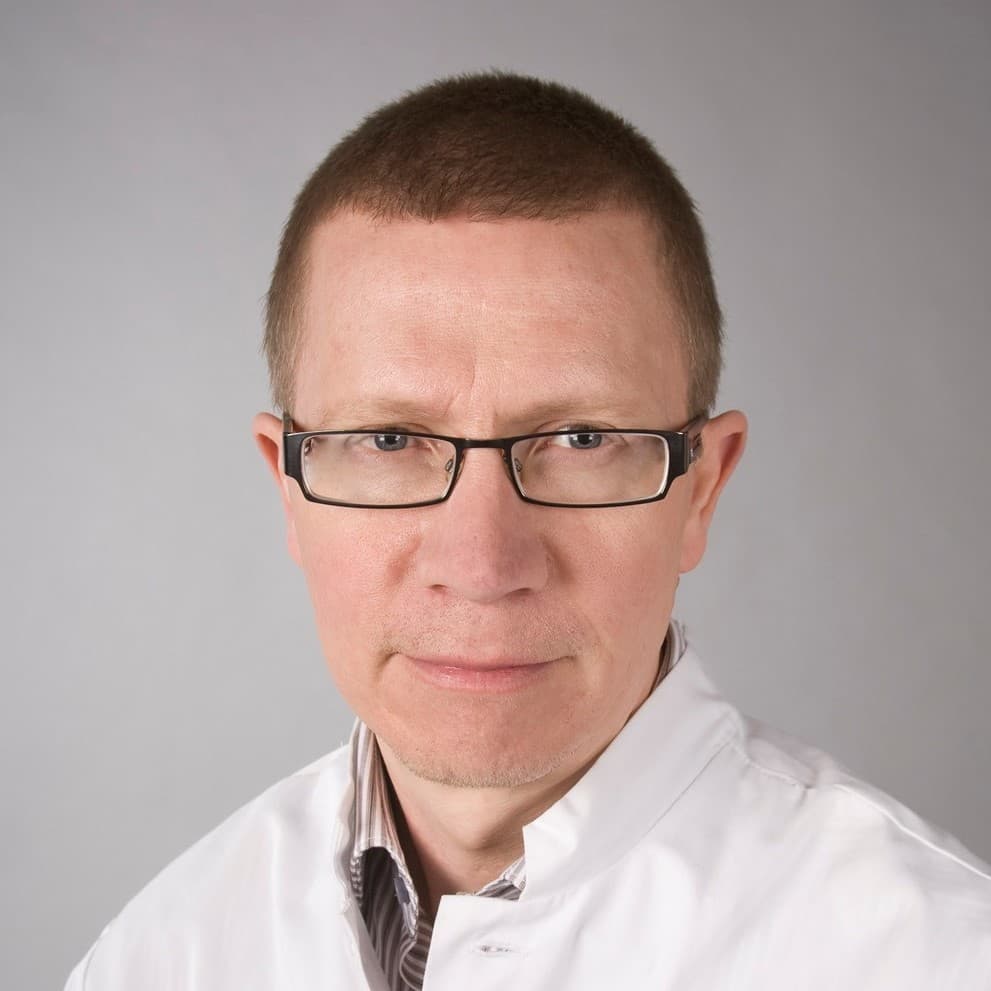 Pekka Jäkälä Dosentti, Lääketieteen tohtori, Professori — Pihlajalinna