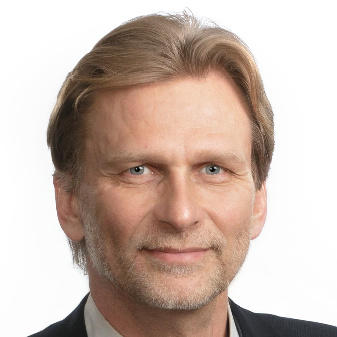 Sakari Hietanen Dosentti, Professori — Pihlajalinna