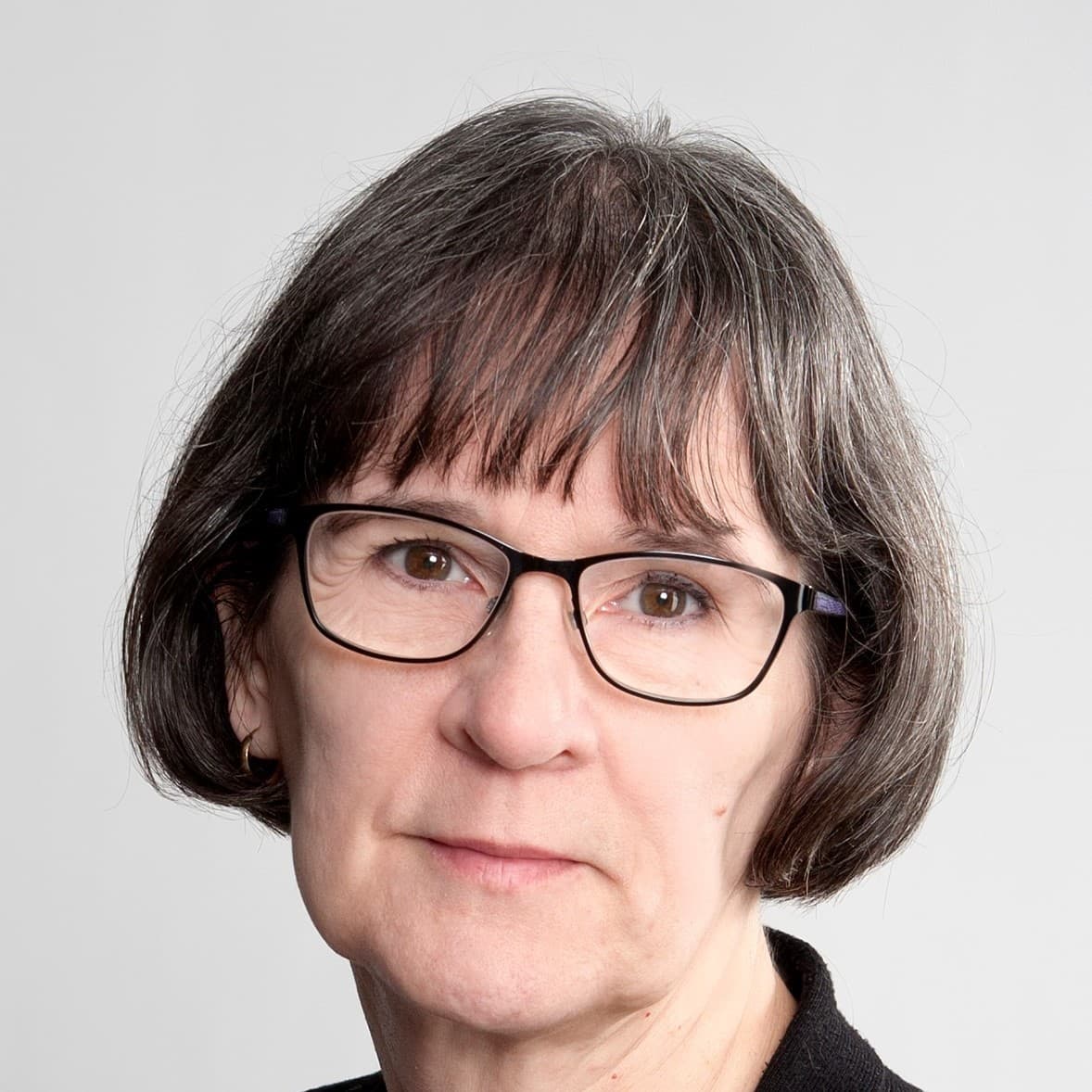 Anita Parviainen Medicine licentiat — Pihlajalinna
