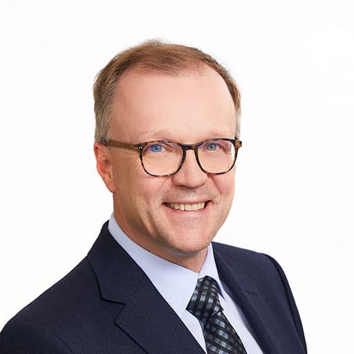 Petri Mäkelä  — Pihlajalinna