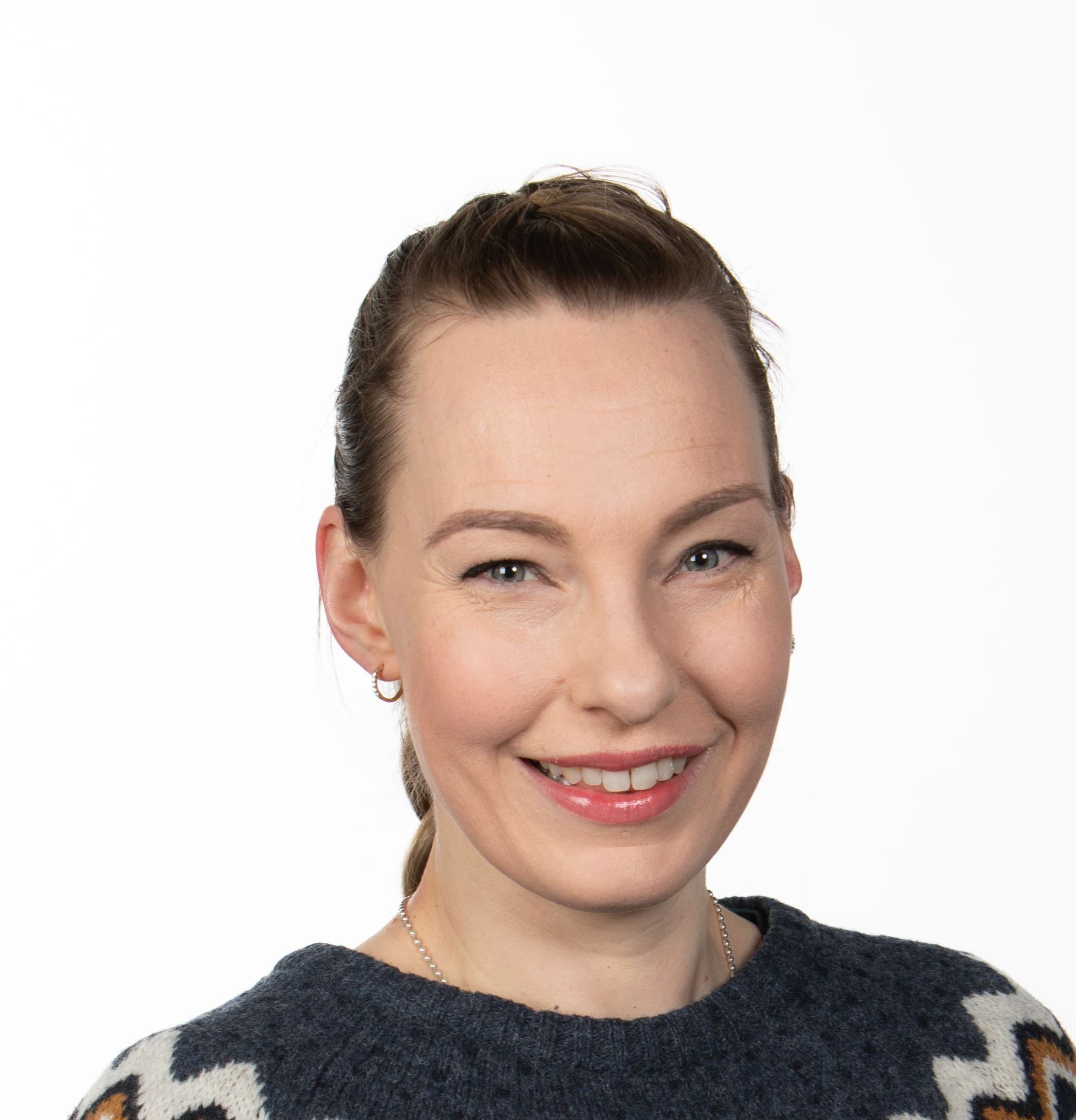 Heidi Kangasniemi Lääketieteen tohtori — Pihlajalinna